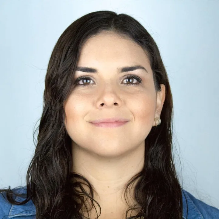 Portrait of Paola Bramlett, senior product designer
